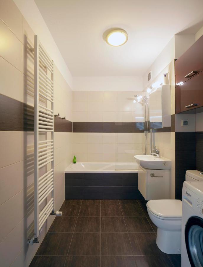 Apartament Zamkowa Apartman Varsó Kültér fotó